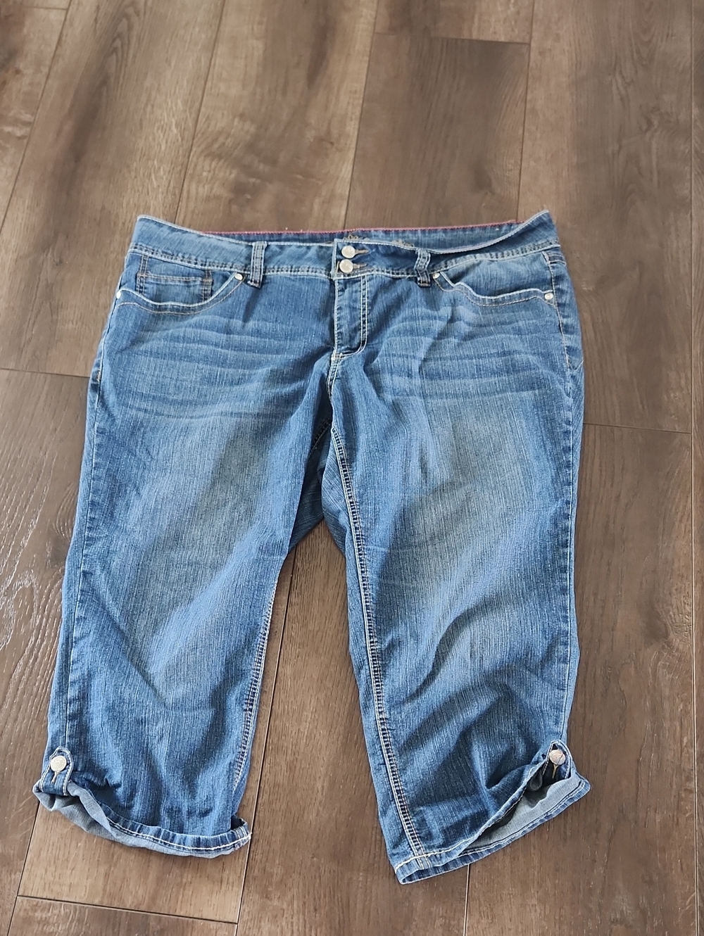 Royalty‎ for Me Stretch Cuffed Capri Jeans Size 20W